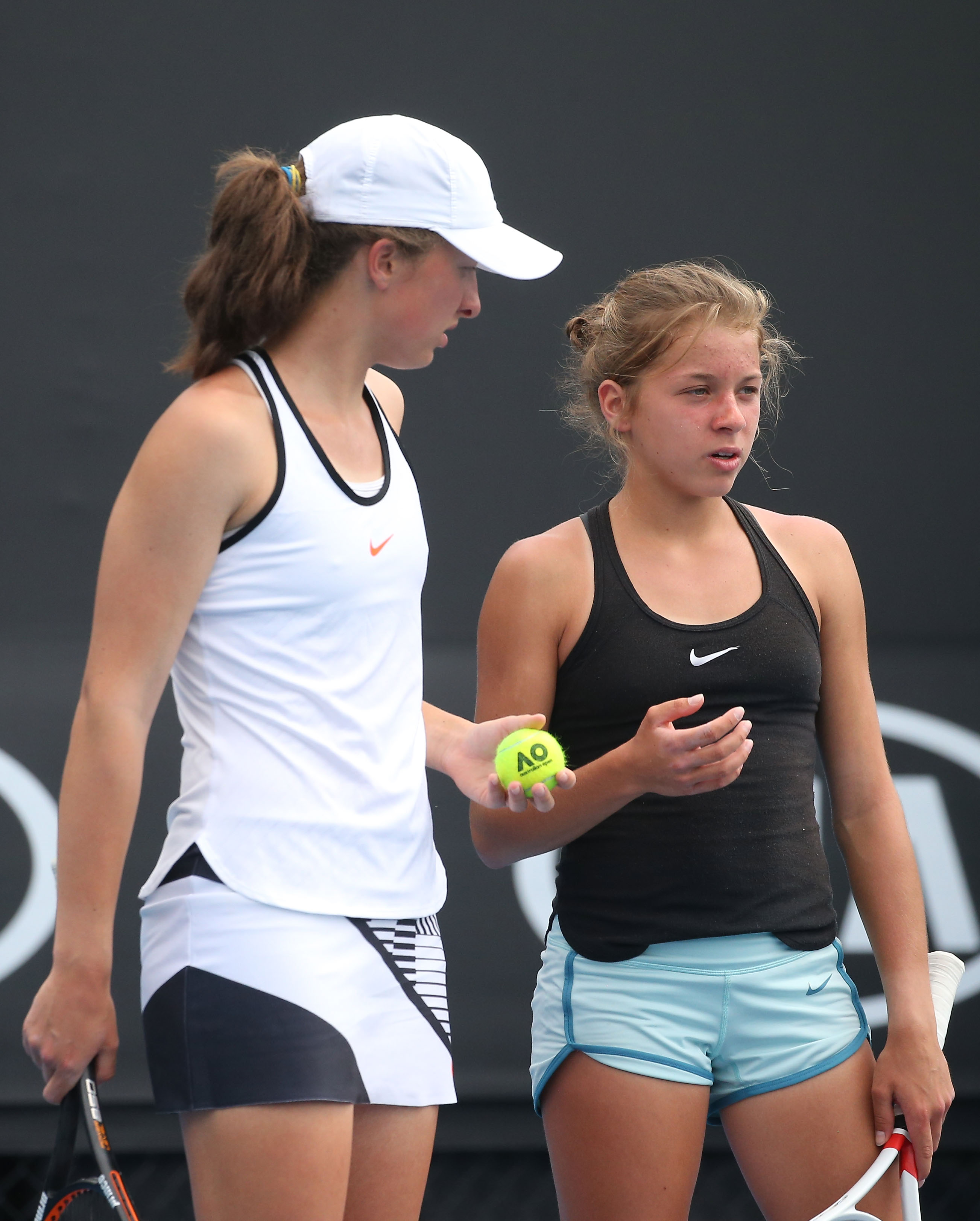 Roland Garros: pewny początek Igi Świątek. Maja Chwalińska odpadła w eliminacjach - Sport WP