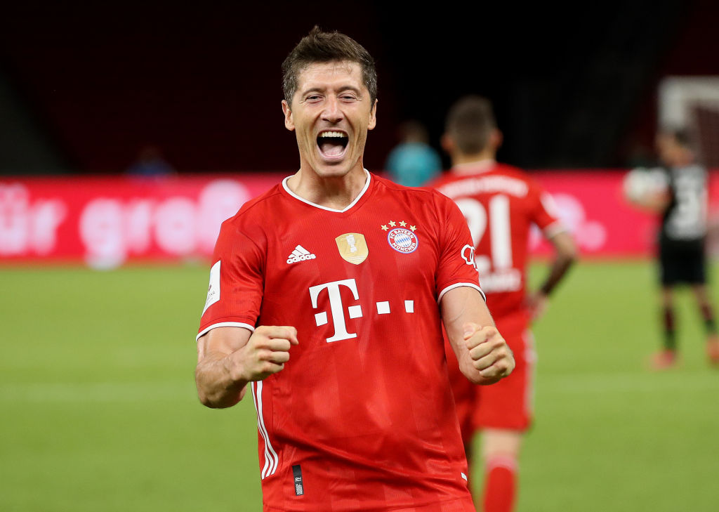 Robert Lewandowski In Dls 21 : Lewandowski awarded four ...